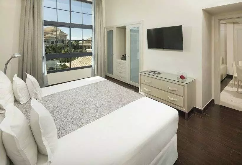 سوئیت مستر, Gran Melia Palacio De Isora Resort & Spa