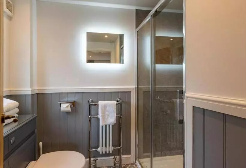 Deluxe Neljän Hengen Huone, Holly Lodge Guest House With Free Off Site Health Club