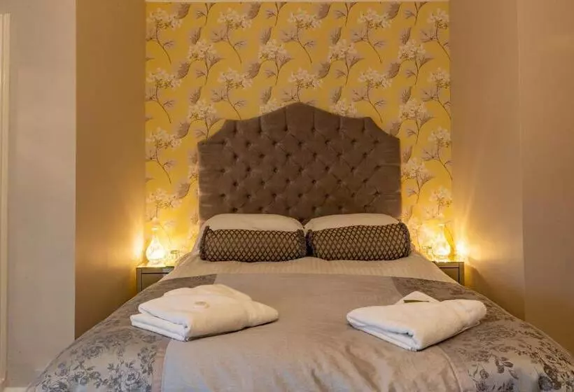 Deluxe-huone, Holly Lodge Guest House With Free Off Site Health Club