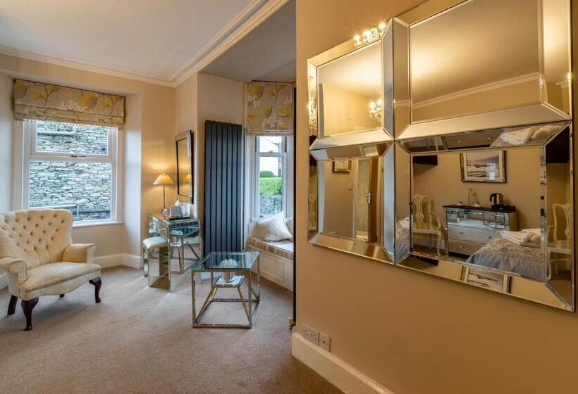 디럭스 룸, Holly Lodge Guest House With Free Off Site Health Club