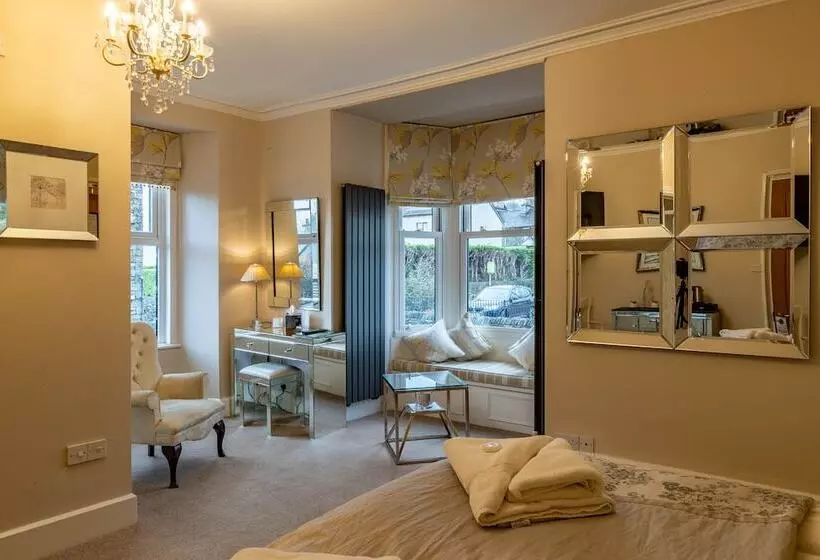 Deluxe-huone, Holly Lodge Guest House With Free Off Site Health Club