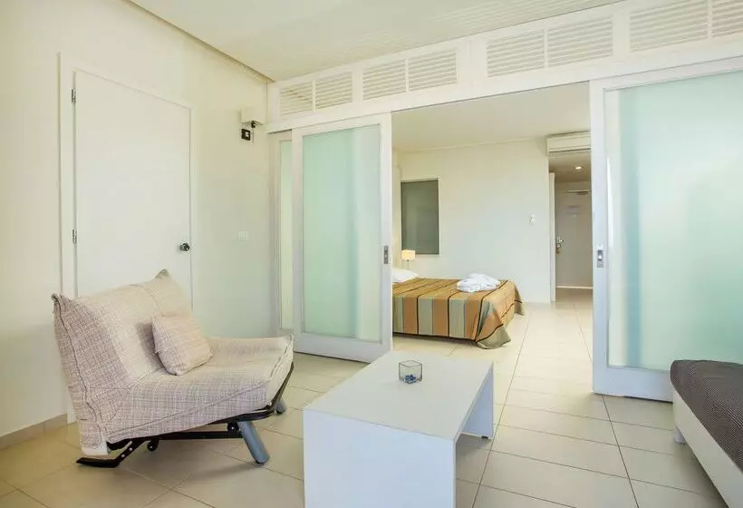 プールビュージュニアスイート, Lindos White Hotel & Suites