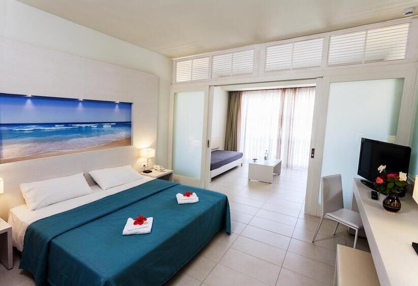 سوییت با چشم‌انداز دریا, Lindos White Hotel & Suites