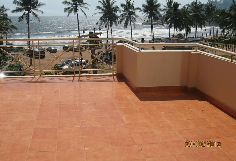 סוויטה מלכותית, Marine Palace