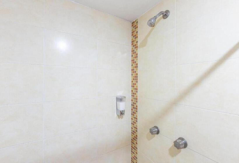 غرفة عائلية, Capital O Oaxaca Guest