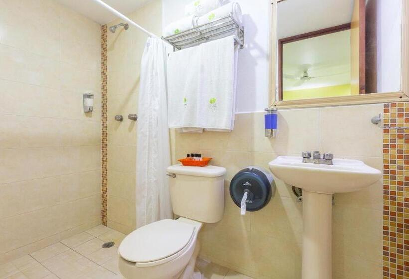 غرفة عائلية, Capital O Oaxaca Guest