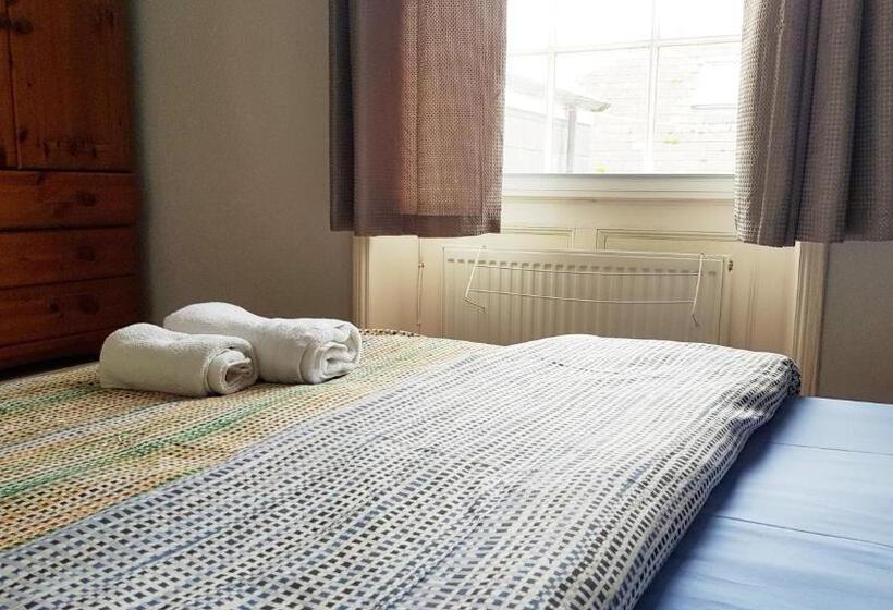 スタンダードルーム, Olivers Guest House