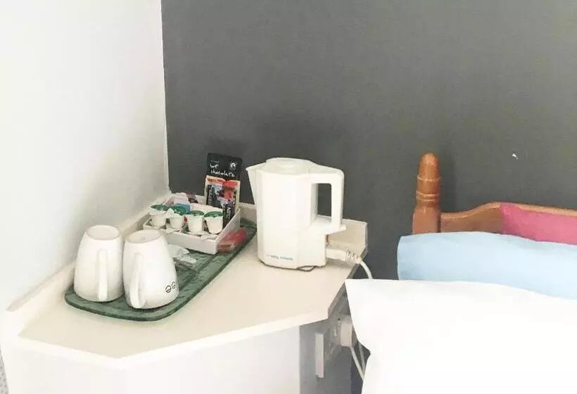 エコノミールーム, Olivers Guest House