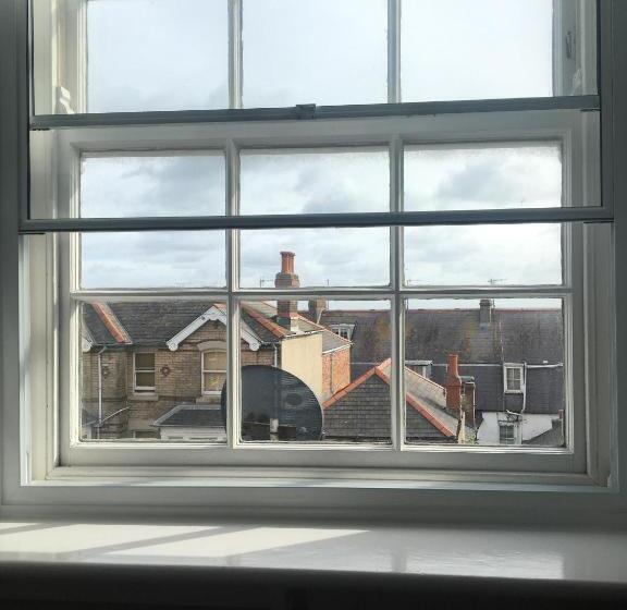 غرفة قياسية حمام مشترك, Olivers Guest House