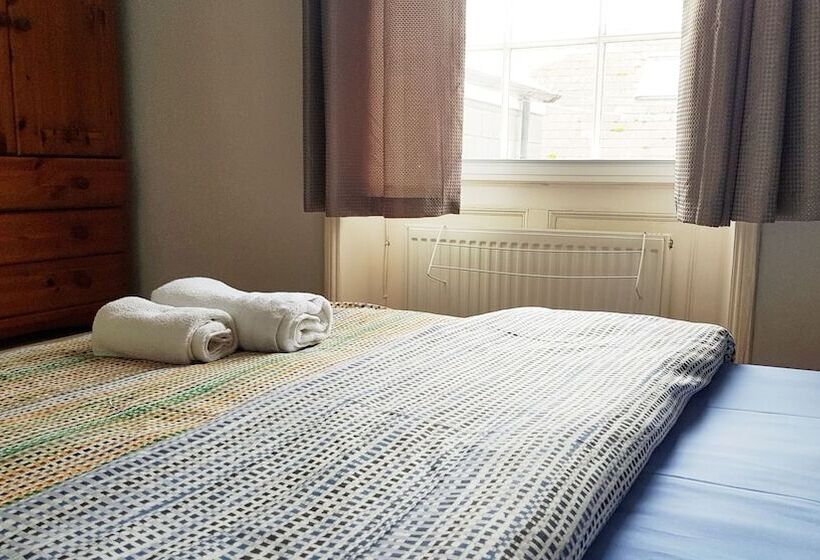 غرفة قياسية, Olivers Guest House