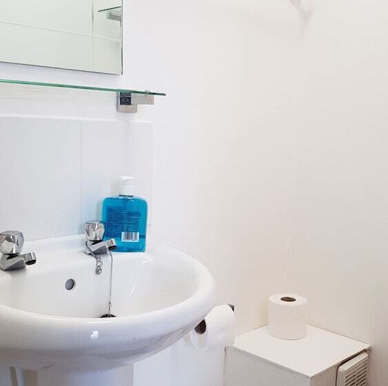 غرفة قياسية, Olivers Guest House