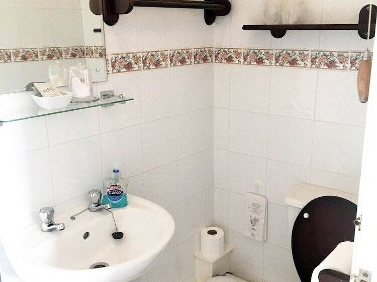 غرفة سوبيريور, Olivers Guest House