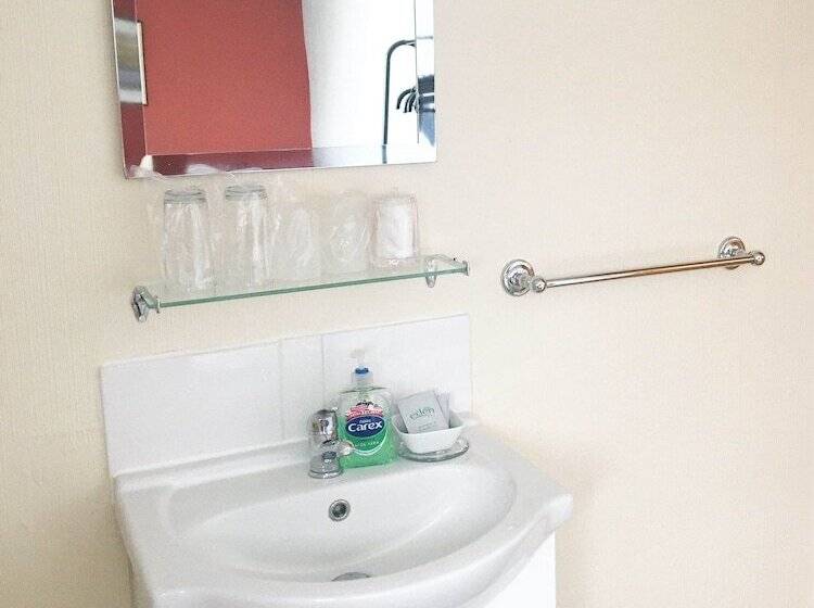 غرفة قياسية حمام مشترك, Olivers Guest House