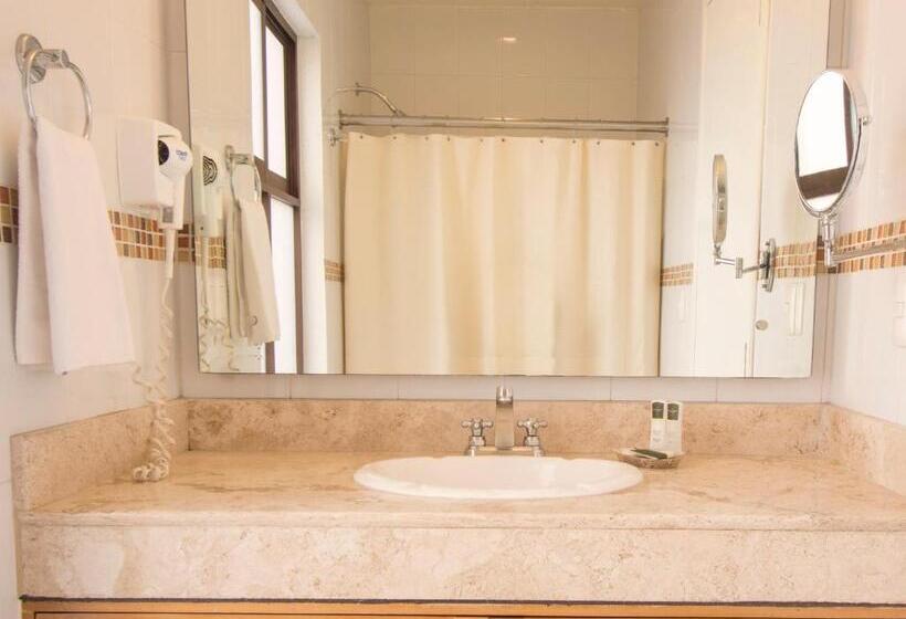 Полулюкс, Rio Queretaro