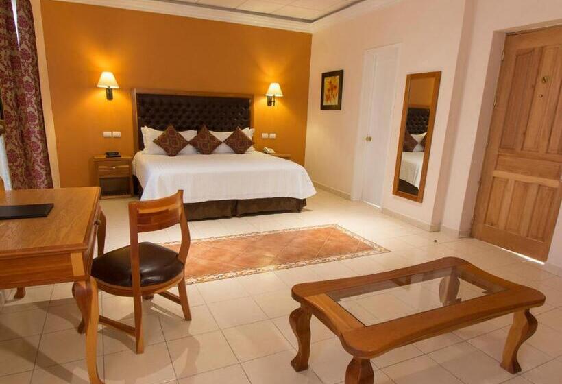 Полулюкс, Rio Queretaro