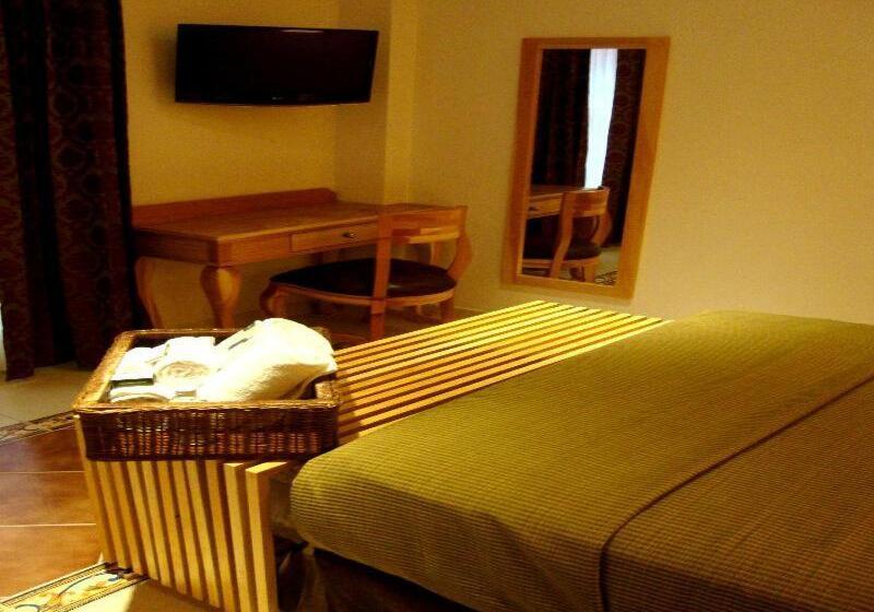 Номер Стандарт, Rio Queretaro