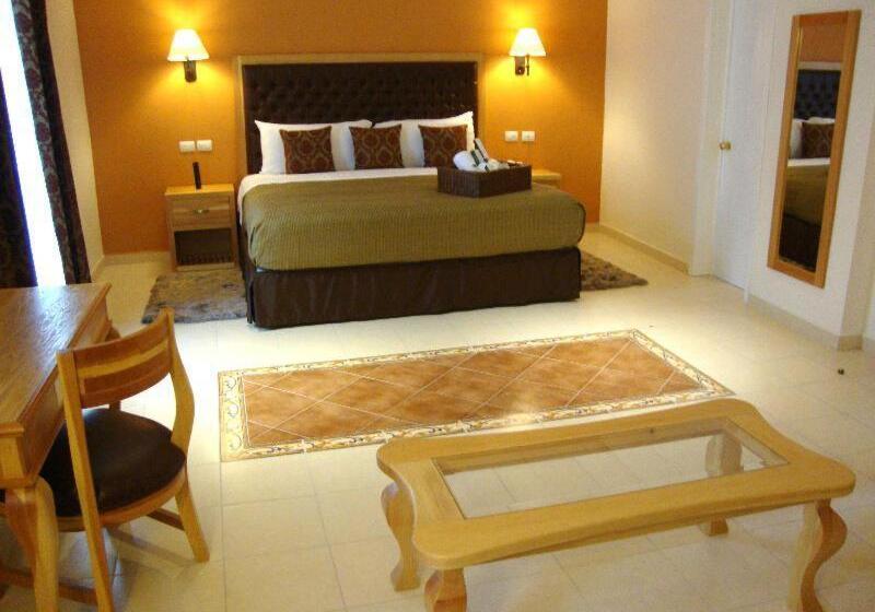 Номер Стандарт, Rio Queretaro