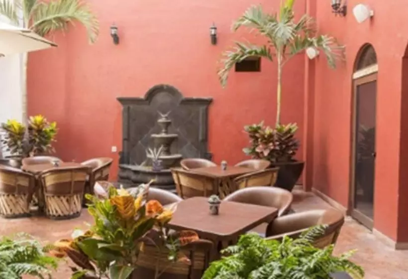 Sviitti, Rio Queretaro