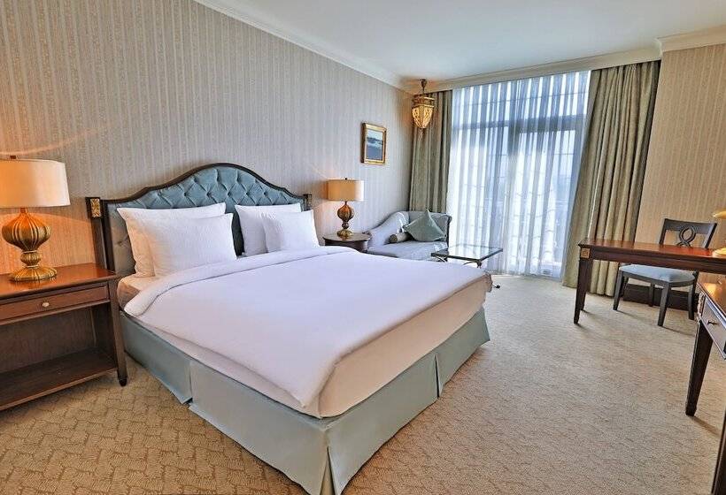 اتاق دلوکس با چشمانداز پارک, Rixos Almaty