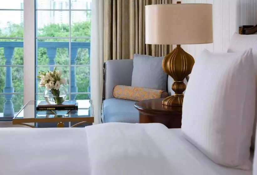 اتاق دلوکس با چشم‌انداز پارک, Rixos Almaty