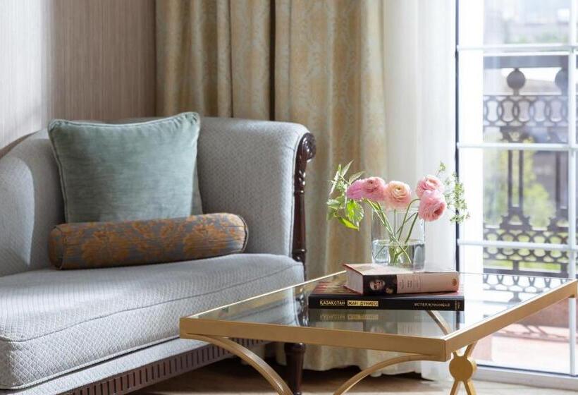 اتاق دلوکس با چشمانداز پارک, Rixos Almaty