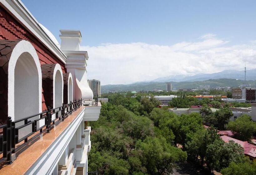 سوییت لوکس, Rixos Almaty