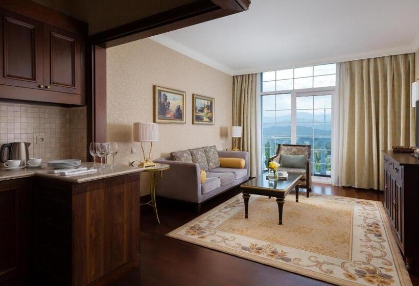 سوییت لوکس, Rixos Almaty