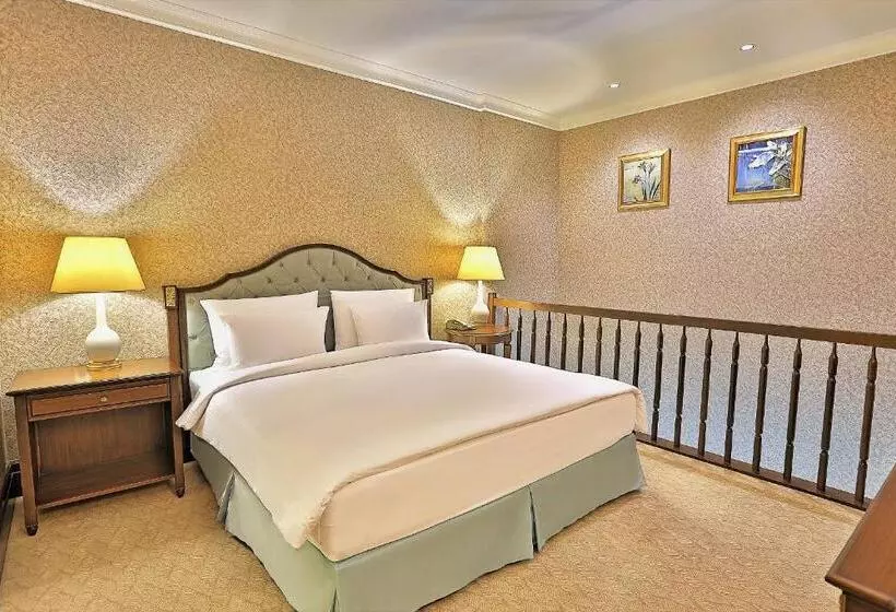 سوییت لوکس, Rixos Almaty