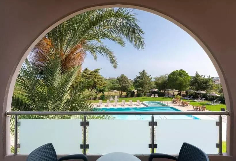 استودیوی سوپریور, Rose Hotel Faliraki