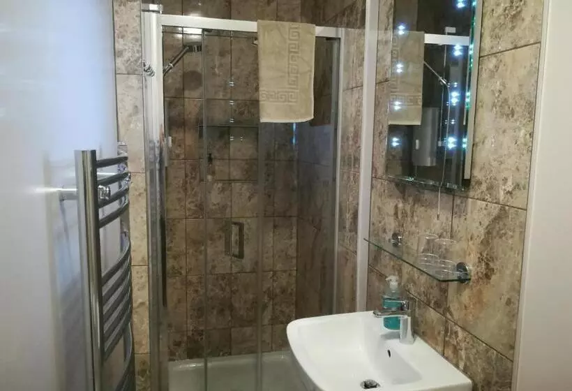 اتاق سوپریور, Silverlands Guest House
