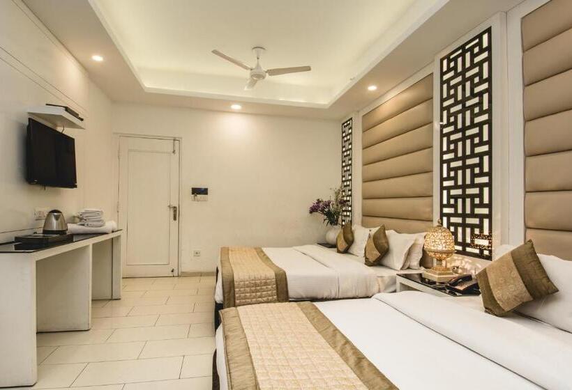 Habitació Familiar Deluxe, Sita International