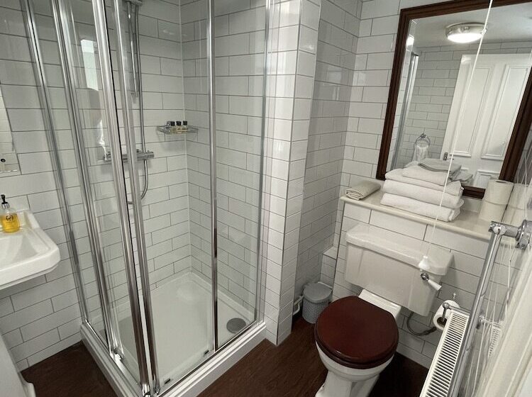 غرفة ديلوكس, The Abbey