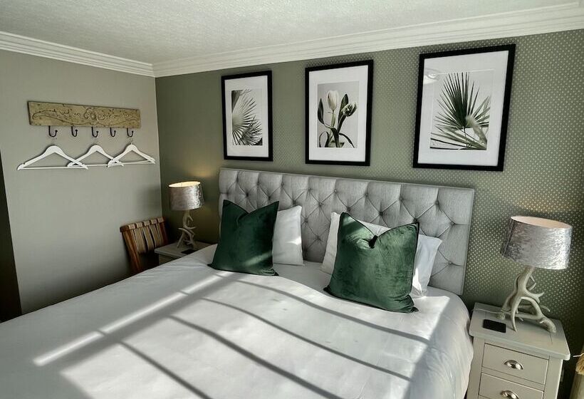 غرفة ديلوكس, The Abbey