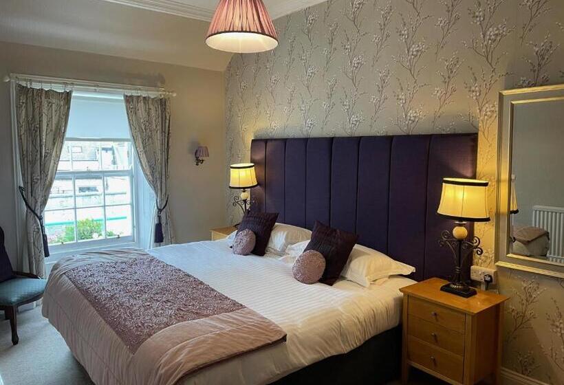 标准间, The Original Rosslyn Inn