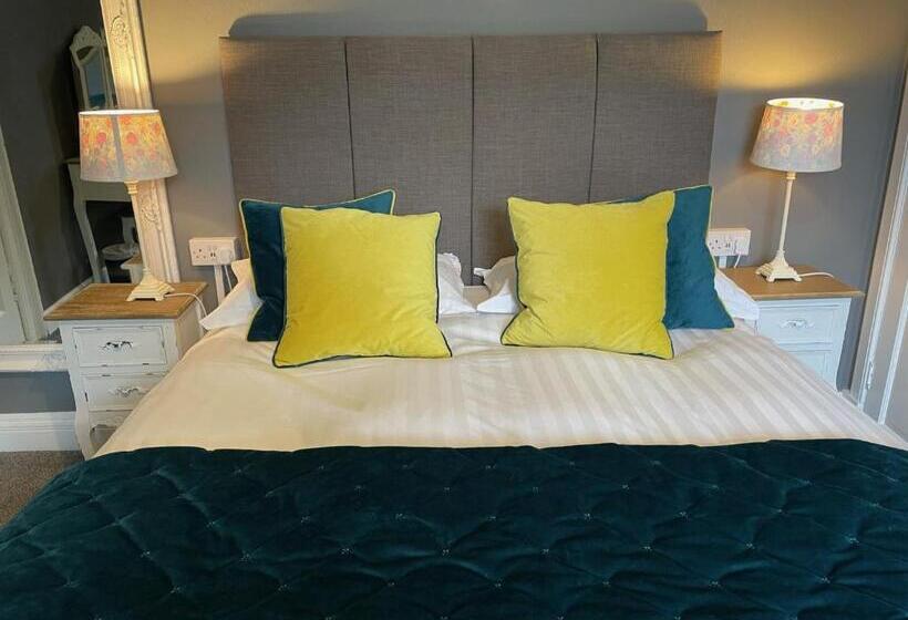 标准间, The Original Rosslyn Inn