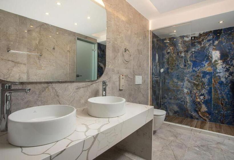 جناح إدارى مطل على البحر, Lindos White Hotel & Suites