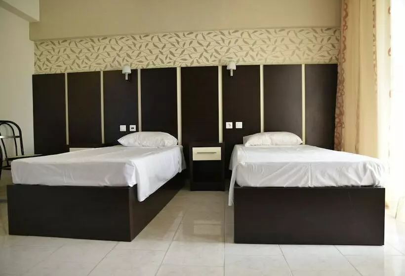 استودیو استاندارد با چشمانداز استخر, Rose Hotel Faliraki