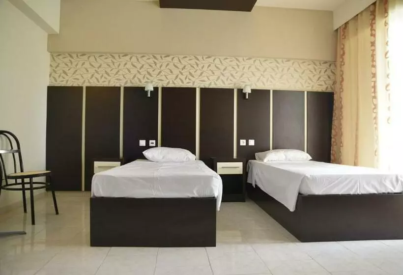 استودیوی استاندارد, Rose Hotel Faliraki