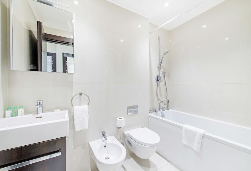 Апартаменты Superior 1 Спальня, 130 Queen S Gate Apartments