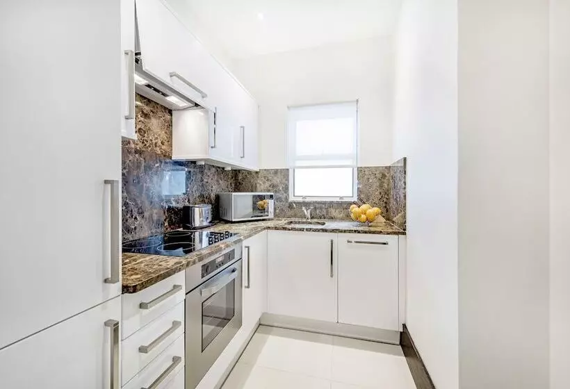 2ベッドルームアパートメント, 130 Queen S Gate Apartments