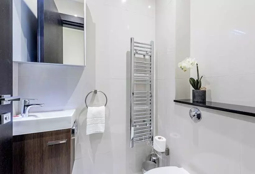 2ベッドルームアパートメント, 130 Queen S Gate Apartments