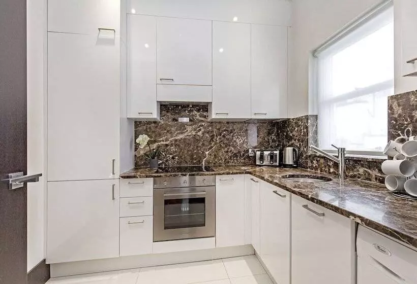 3ベッドルームのデラックスアパートメント, 130 Queen S Gate Apartments