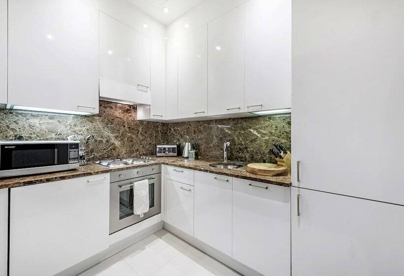 Апартаменты Executive 1 Спальня, 130 Queen S Gate Apartments
