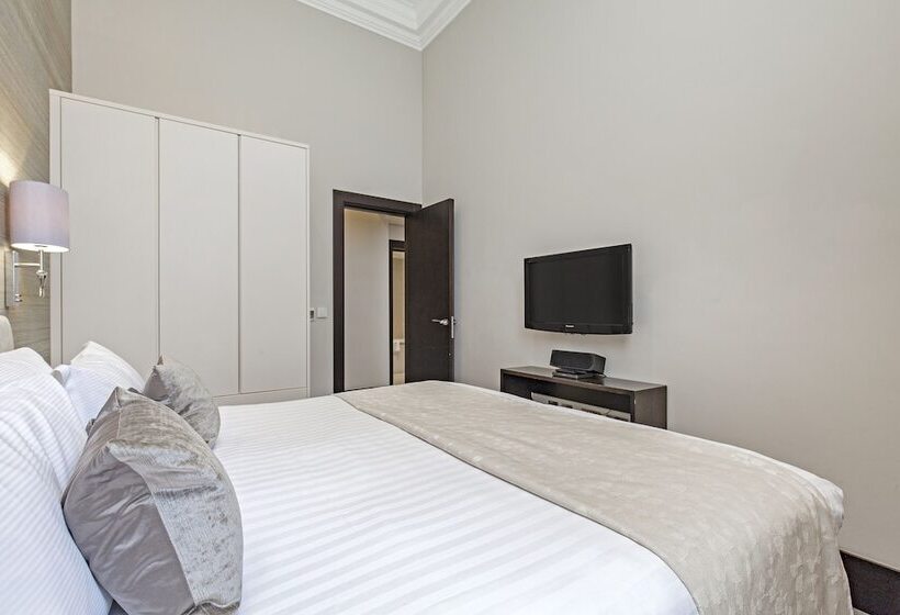 Апартаменты Superior 3 Спальни, 130 Queen S Gate Apartments