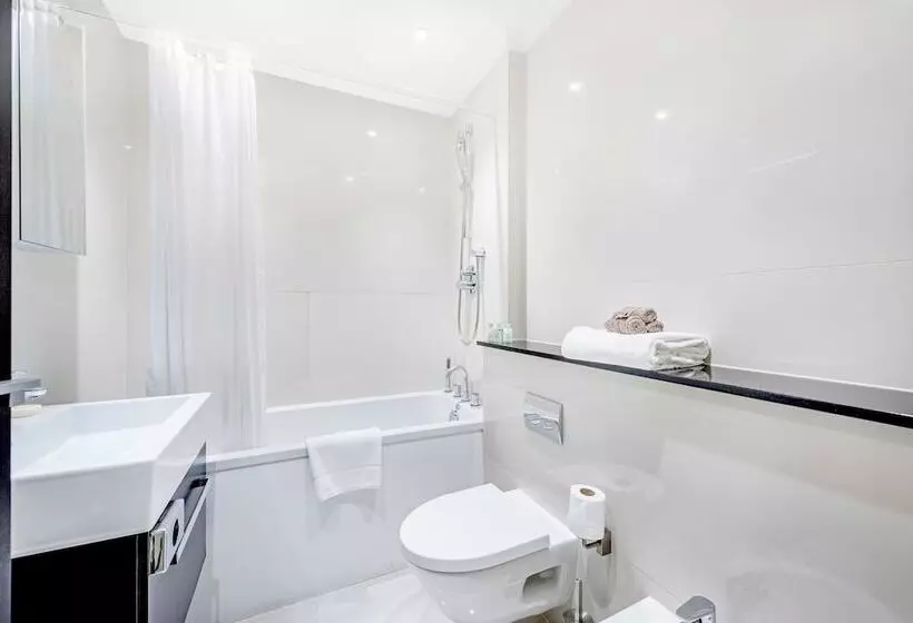 エクゼクティブアパートメントの3ベッドルーム, 130 Queen S Gate Apartments
