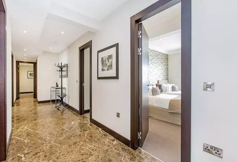 1ベッドルームペントハウスアパート, 130 Queen S Gate Apartments