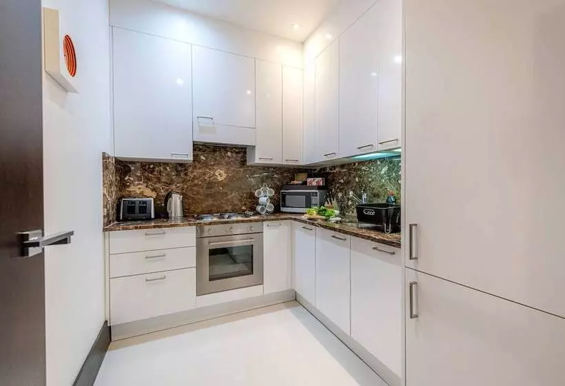2ベッドルームデラックスアパートメント, 130 Queen S Gate Apartments