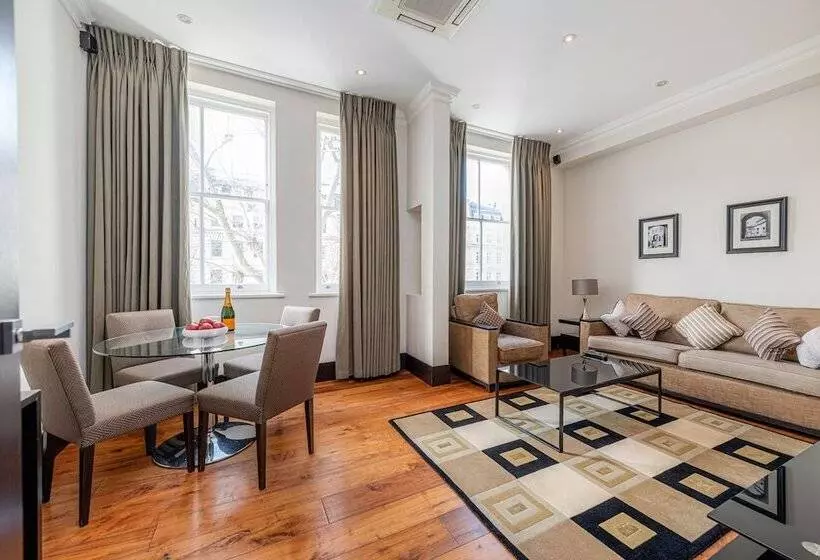 2ベッドルームデラックスアパートメント, 130 Queen S Gate Apartments