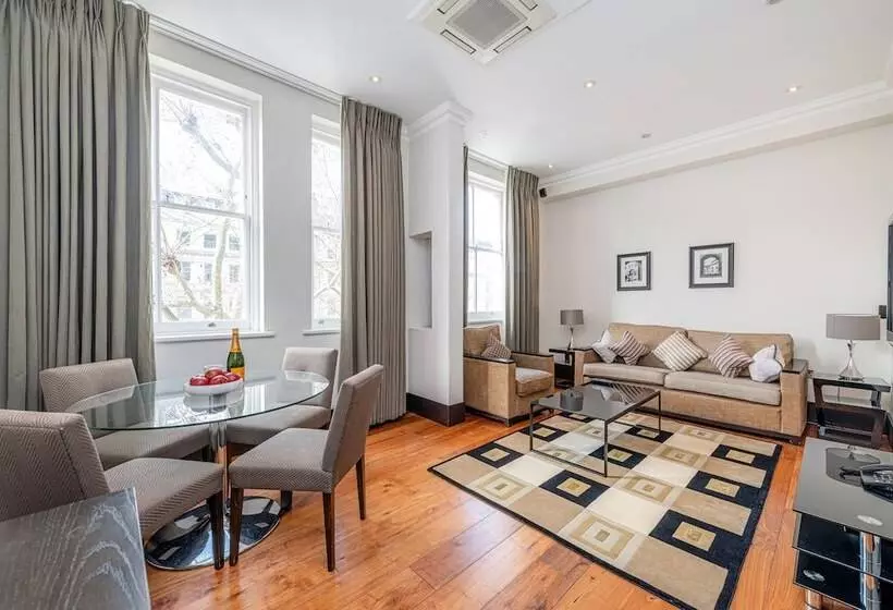 2ベッドルームデラックスアパートメント, 130 Queen S Gate Apartments