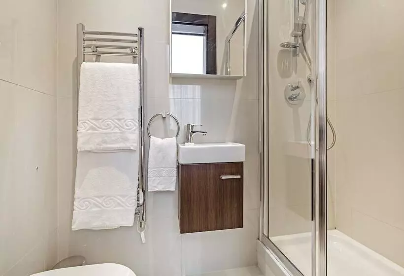 3ベッドルームのスーペリアアパートメント, 130 Queen S Gate Apartments